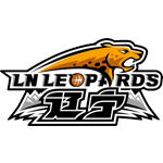  裁判场上失误频出，莫兰德遭犯规却由鄢手骐主罚；两分到手后瞬间取消，对手重获球权。 体育新闻