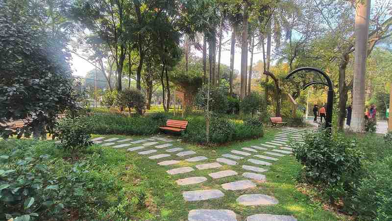  技术驱动下的城市滨水更新：北京北小河“樱花河流”治理方法论 文化旅游