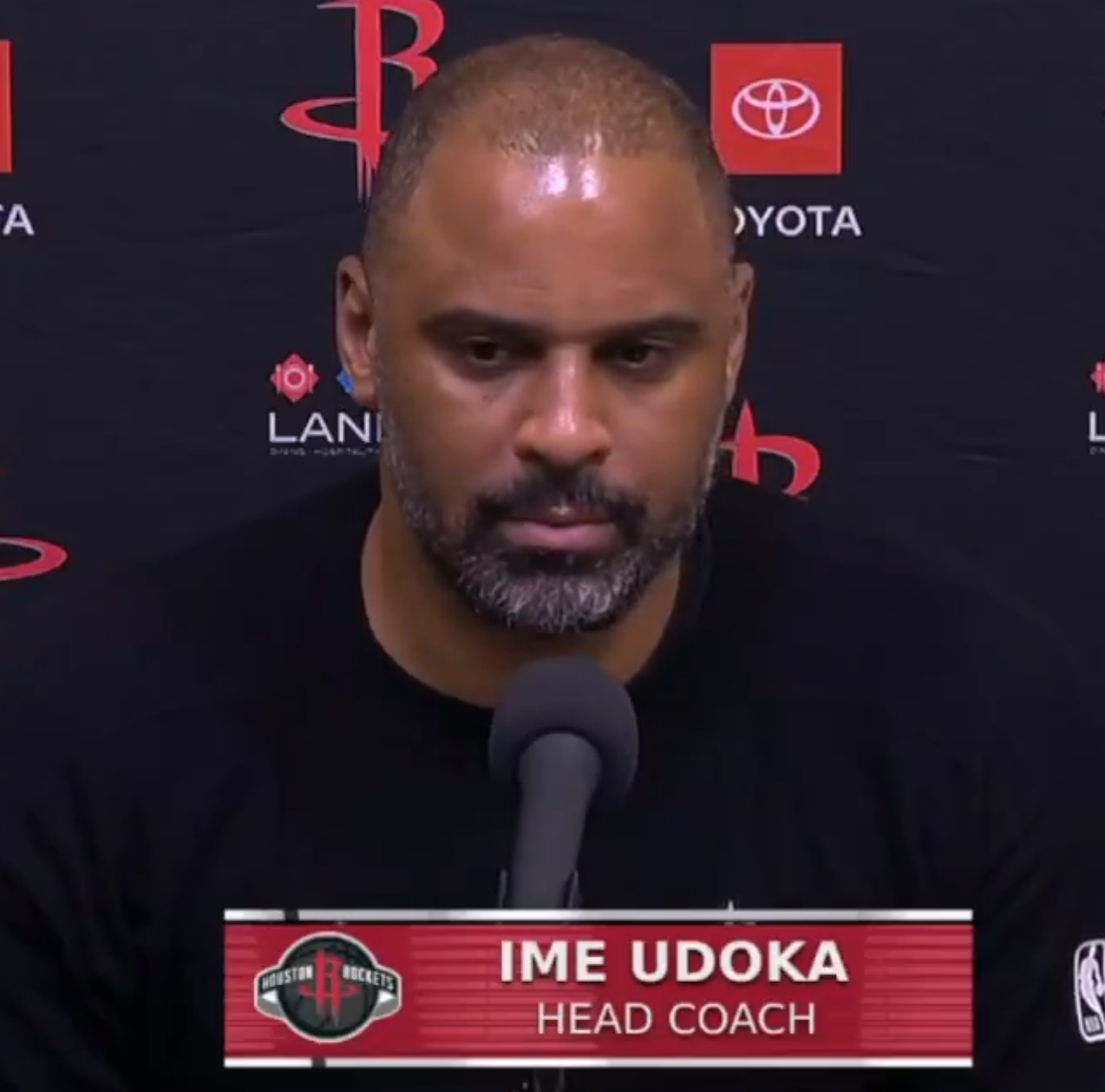  【战术深度】乌度卡揭秘：火箭如何用“车轮战”破解勒布朗的41岁传奇 体育新闻